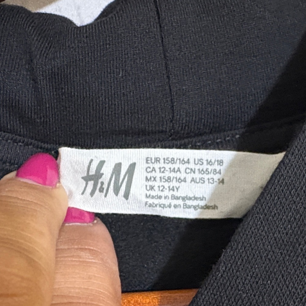 H&M Black Ghostbusters Graphic Hoodie, unisex - Picture 2 of 8